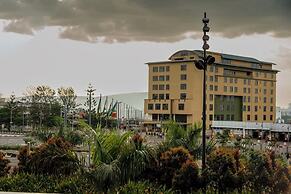 Play Hotel