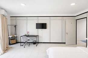 Alicante Beach Hostel