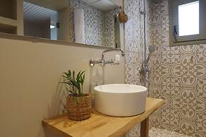 Village Escape House by CorfuEscapes