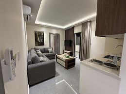 002 JRE Apartment With Stunning Boulevard Veiw