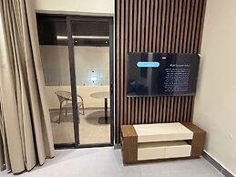 005 JRE Apartment With Stunning Boulevard Veiw