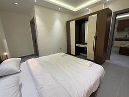 005 JRE Apartment With Stunning Boulevard Veiw