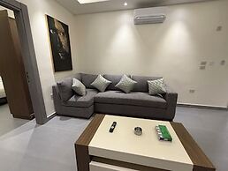 005 JRE Apartment With Stunning Boulevard Veiw