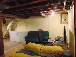 Just You Vacation Home - Main floor use