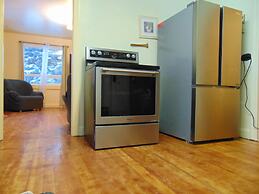 Just You Vacation Home - Main floor use