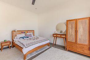 Cantik Maria Villa