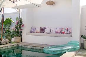 Cantik Maria Villa
