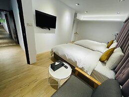 Step Inn