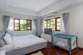 Grand Hill Mansion