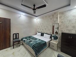 Manjeet Hotel & Restaurant