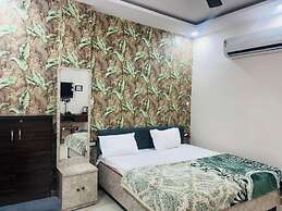 Manjeet Hotel & Restaurant