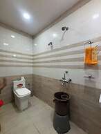Manjeet Hotel & Restaurant