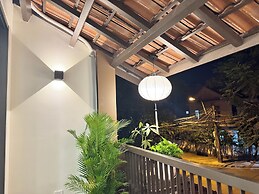 Maison De Hoi An