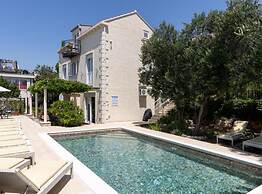 Deluxe Apartment Marghareta