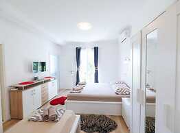 Deluxe Apartment Marghareta