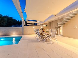 Villa Axia
