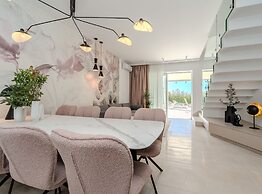 Villa Axia