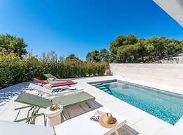 Villa Axia