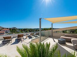 Villa Axia