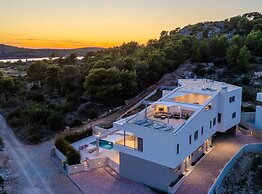 Villa Axia