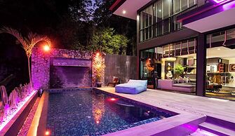 Stylish 4 Bedroom Seaview Pool Villa