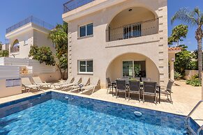 Protaras Seaside Villa Andria