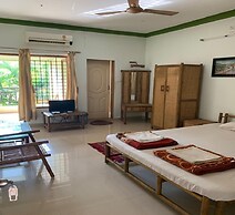 Ghar Mithbavkaranche