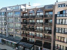 Oostduinkerke Coastal Retreat for 4