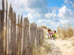 Oostduinkerke Coastal Retreat for 4
