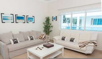 Beachfront Condo 2 Pools Private Beach 8 Guest