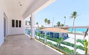 Beachfront Condo 2 Pools Private Beach 8 Guest