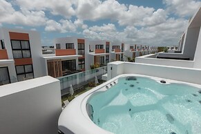2BR Love Nest Jacuzzi Gym 1 Free Excursion