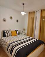 Beachfront 3BR Condo w Pool Views Sleeps 10