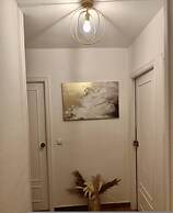 Beachfront 3BR Condo w Pool Views Sleeps 10
