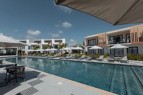 Rooftop Jacuzzi Condo Free Airport Transfer