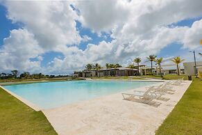 Rooftop Jacuzzi Condo Free Airport Transfer