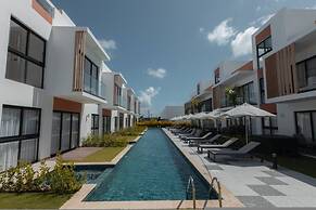 Rooftop Jacuzzi Condo Free Airport Transfer