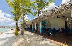Rooftop Jacuzzi Condo Free Airport Transfer