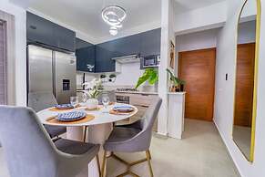 2-level Retreat Jacuzzi Free Airport Transfer