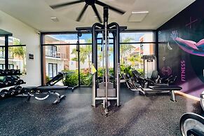 2-level Retreat Jacuzzi Free Airport Transfer