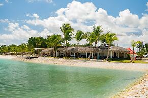 2-level Retreat Jacuzzi Free Airport Transfer