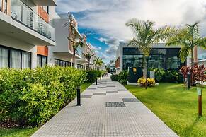 2-level Retreat Jacuzzi Free Airport Transfer
