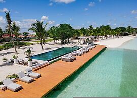 2-level Retreat Jacuzzi Free Airport Transfer