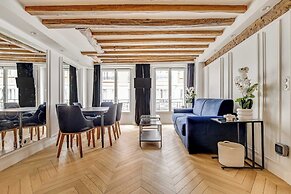 2bdr/5p Apartment au Centre de Paris in Downtown Paris