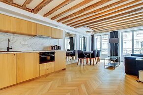 2bdr/5p Apartment au Centre de Paris in Downtown Paris