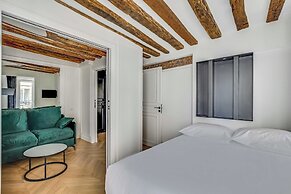 2bdr/5p Apartment au Centre de Paris in Downtown Paris