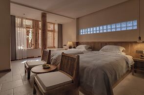 Dali Jiwu Hotel