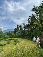 Botanika Estate