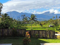 Botanika Estate
