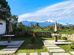 Botanika Estate